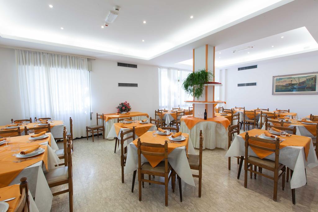 Hotel Graziana Riccione Exterior foto