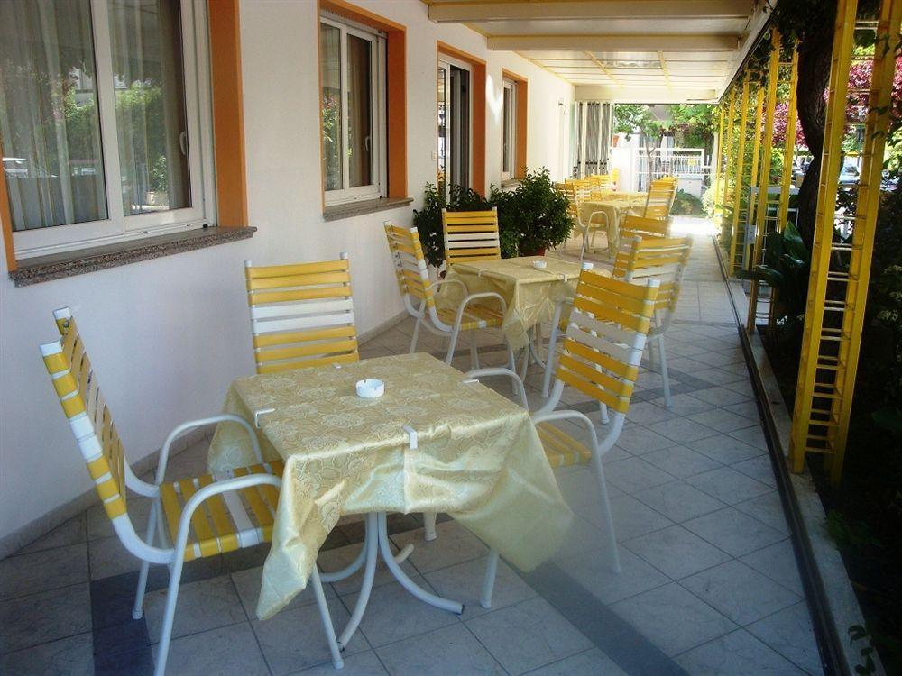 Hotel Graziana Riccione Exterior foto